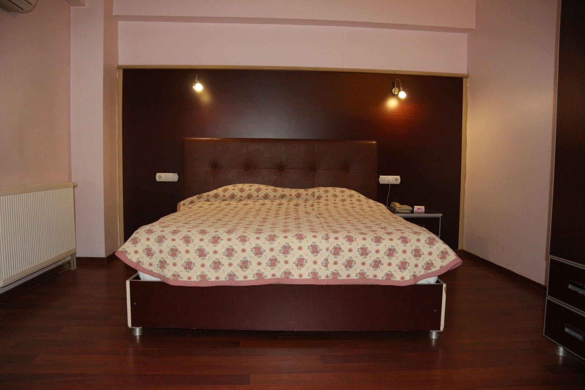 Metropolis Hotel Torbalı Zewnętrze zdjęcie